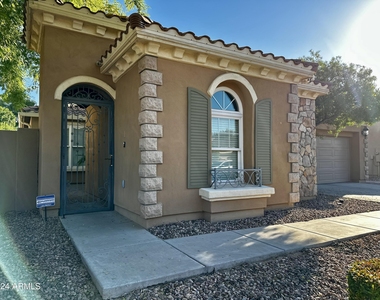 2303 E Dogwood Drive - Photo Thumbnail 1