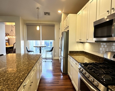 2303 E Dogwood Drive - Photo Thumbnail 29