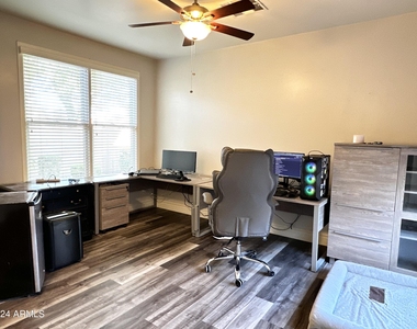 2303 E Dogwood Drive - Photo Thumbnail 37