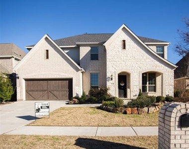 7600 Clear Rapids Drive - Photo Thumbnail 1