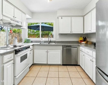 4808 S Stanley Place - Photo Thumbnail 7