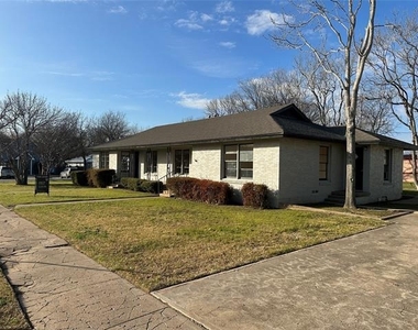 315 W Main Street - Photo Thumbnail 1