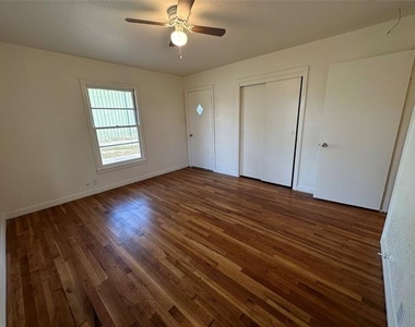 315 W Main Street - Photo Thumbnail 10