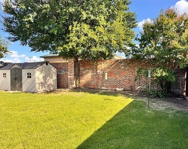9001 Blue Water Drive - Photo Thumbnail 27
