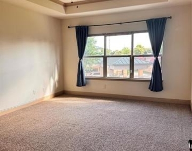 9001 Blue Water Drive - Photo Thumbnail 18