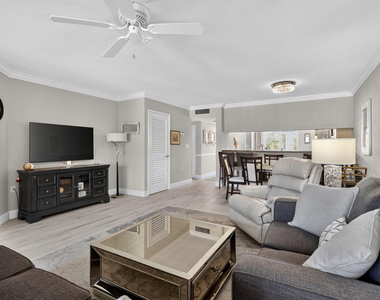 275 Palm Avenue - Photo Thumbnail 10