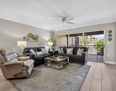 275 Palm Avenue - Photo Thumbnail 6