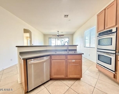 43514 N 44th Avenue - Photo Thumbnail 5