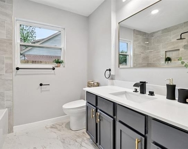 3818 Wenatche Drive - Photo Thumbnail 12