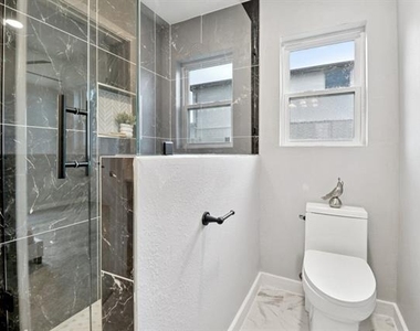 3818 Wenatche Drive - Photo Thumbnail 6