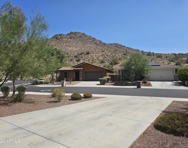 27284 N Skipping Rock Road - Photo Thumbnail 5