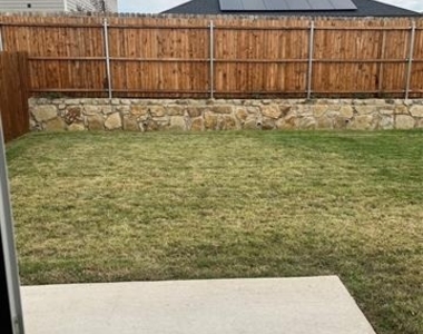 8336 Hawkview Drive - Photo Thumbnail 8