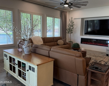 40693 W Bravo Drive - Photo Thumbnail 12