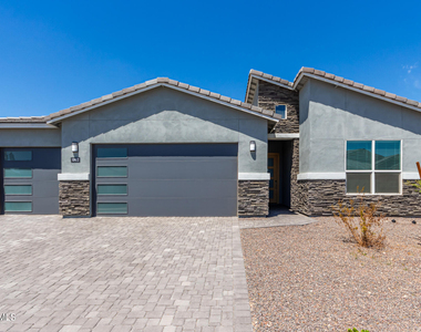 10472 W Adam Avenue - Photo Thumbnail 30