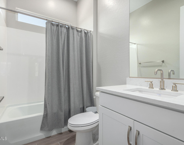 10472 W Adam Avenue - Photo Thumbnail 17
