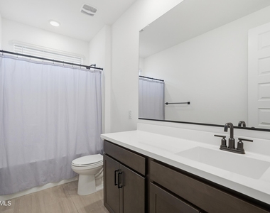 4650 W Gilbert Lane - Photo Thumbnail 21