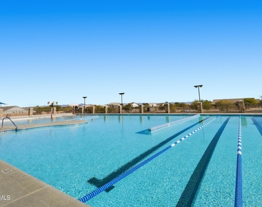 4650 W Gilbert Lane - Photo Thumbnail 30