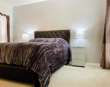 3105 San Jacinto Street - Photo Thumbnail 19