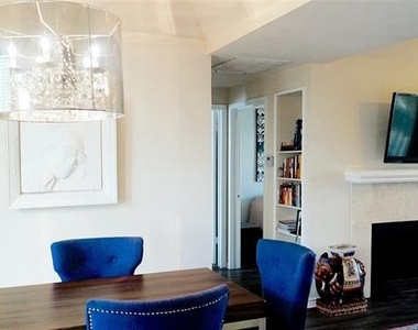 3105 San Jacinto Street - Photo Thumbnail 4