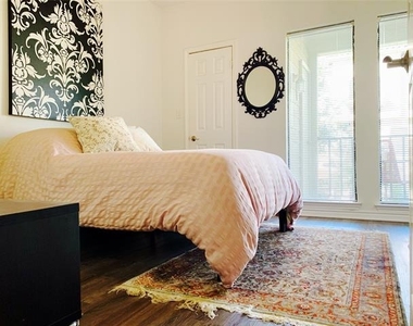 3105 San Jacinto Street - Photo Thumbnail 13