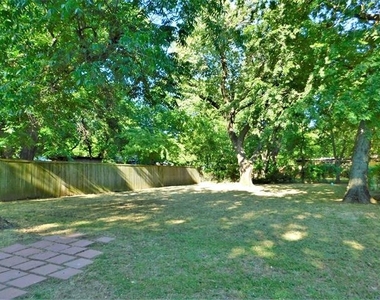1014 Peak Street - Photo Thumbnail 19
