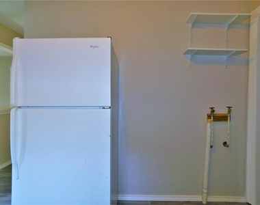 1014 Peak Street - Photo Thumbnail 10