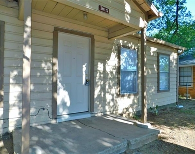 1014 Peak Street - Photo Thumbnail 2