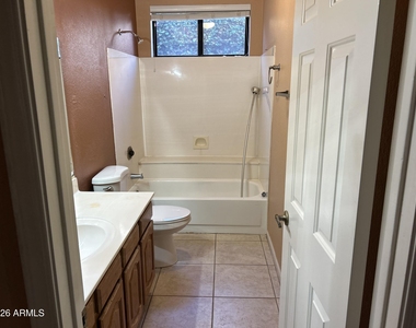 9274 E Corrine Drive - Photo Thumbnail 12