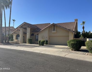 9274 E Corrine Drive - Photo Thumbnail 1