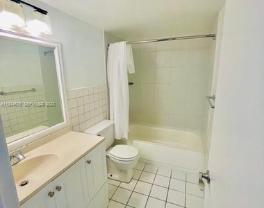 3672 Sw 59th Avenue - Photo Thumbnail 20