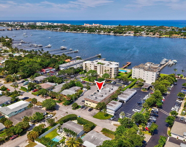 1204 S Lake Drive E - Photo Thumbnail 15