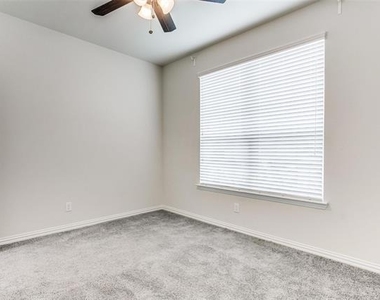 3508 Westerly Lane - Photo Thumbnail 16