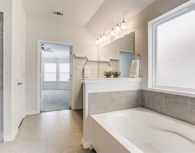 3508 Westerly Lane - Photo Thumbnail 25