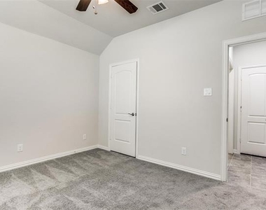 3508 Westerly Lane - Photo Thumbnail 17