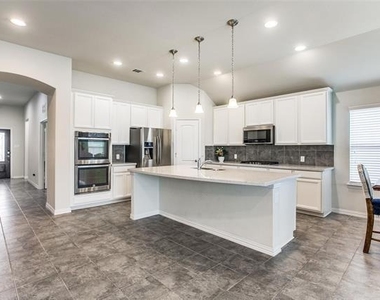 3508 Westerly Lane - Photo Thumbnail 6