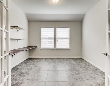 3508 Westerly Lane - Photo Thumbnail 4