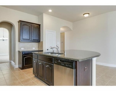 829 Mist Flower Drive - Photo Thumbnail 10
