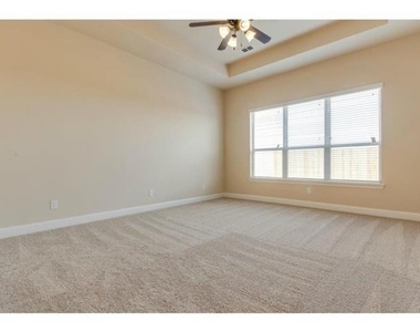 829 Mist Flower Drive - Photo Thumbnail 19