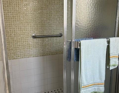 2801 Somerset Dr Drive - Photo Thumbnail 17