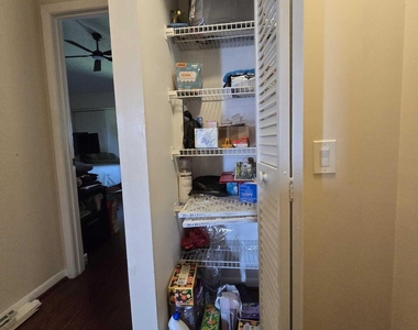 5204 Bayside Drive - Photo Thumbnail 10