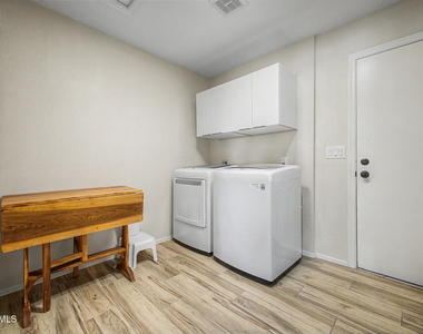 9625 W Taro Lane - Photo Thumbnail 44