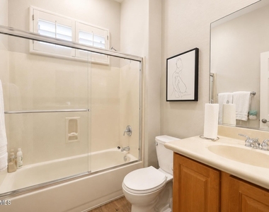 41705 N Maidstone Court - Photo Thumbnail 10