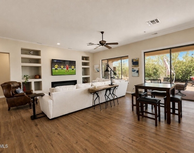 41705 N Maidstone Court - Photo Thumbnail 3