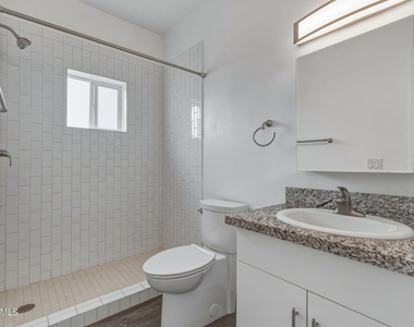 622 N 9th Avenue - Photo Thumbnail 16