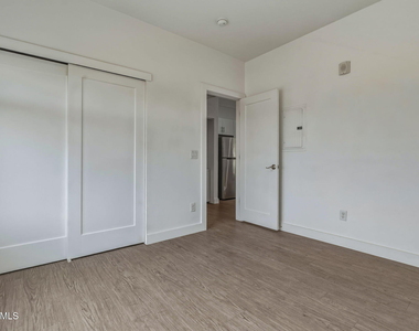 622 N 9th Avenue - Photo Thumbnail 12