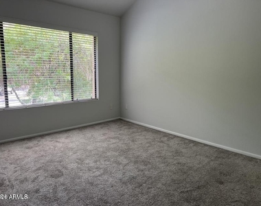 5122 E Shea Boulevard - Photo Thumbnail 4