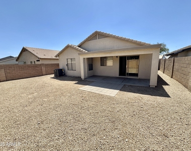35 N 123rd Drive - Photo Thumbnail 2