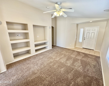 35 N 123rd Drive - Photo Thumbnail 7