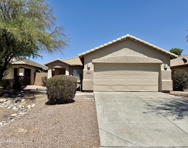 35 N 123rd Drive - Photo Thumbnail 4