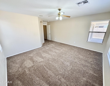 35 N 123rd Drive - Photo Thumbnail 17